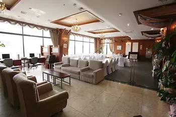 Incheon Airport Beach Hotel 2*,